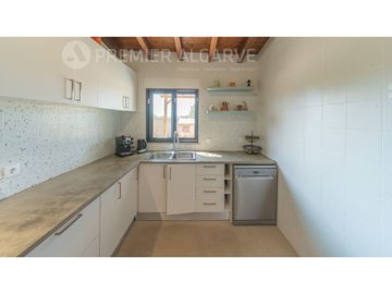 id41cba901-0000-0500-0000-000016d8b49a