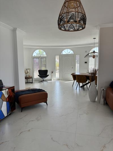 Image No.9-6 Bed Villa / Detached for sale