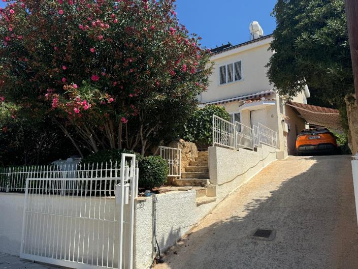 Image No.17-4 Bed Villa / Detached for sale