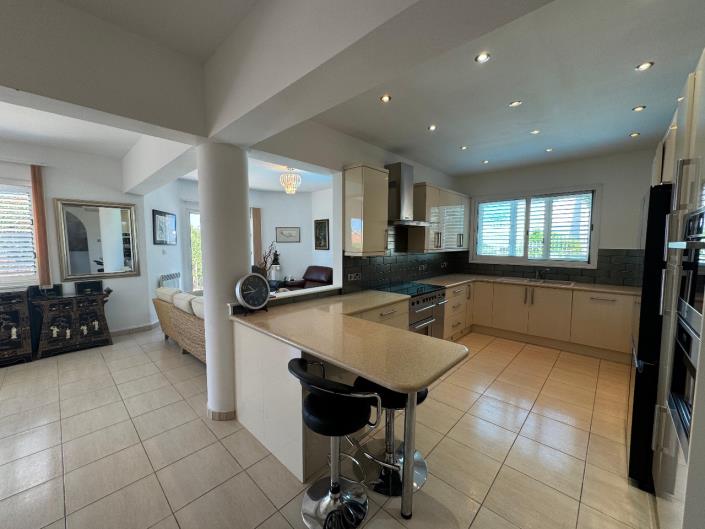 Image No.7-4 Bed Villa / Detached for sale