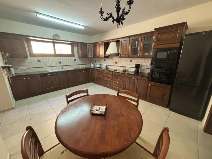 Image No.5-4 Bed Villa / Detached for sale