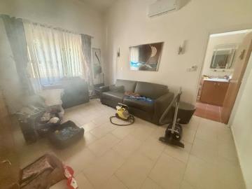 355ae4fd-7882-4124-8b82-50f49e21b6e8