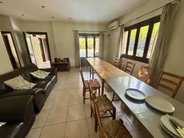 3b0aa501-cf90-426e-85ed-df1f8de8469b