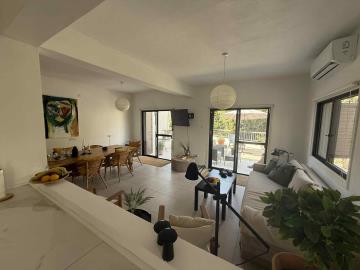 57dc4779-3ad2-4061-8bb6-f6045a9f60b7