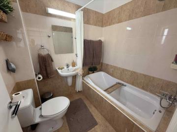 a7f20e7c-f3f8-4820-b2cd-412e103fb59f