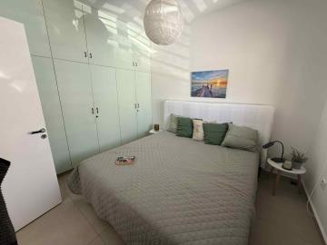 b7d5a828-f329-4f24-bbee-2607a56ecdc0