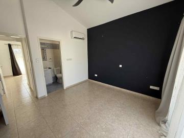 054cf697-c314-4b40-b78d-86af9419461f