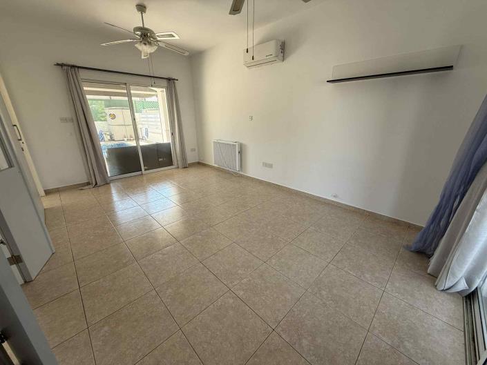 Image No.7-3 Bed Villa / Detached for sale