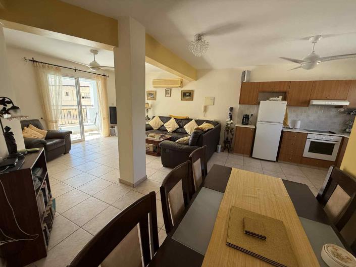 Image No.5-Maison de ville de 3 chambres à vendre à Peyia