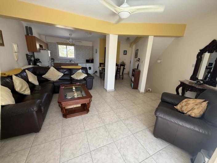 Image No.8-Maison de ville de 3 chambres à vendre à Peyia