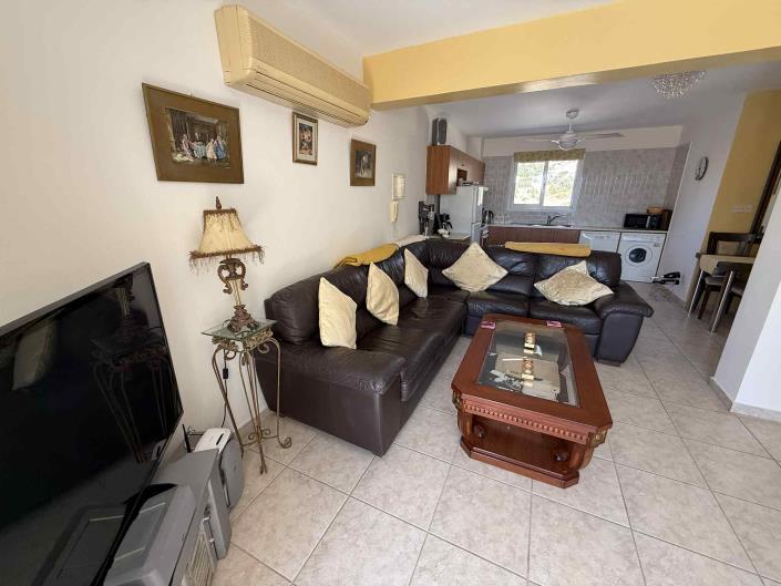 Image No.10-Maison de ville de 3 chambres à vendre à Peyia