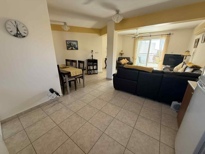 Image No.11-Maison de ville de 3 chambres à vendre à Peyia