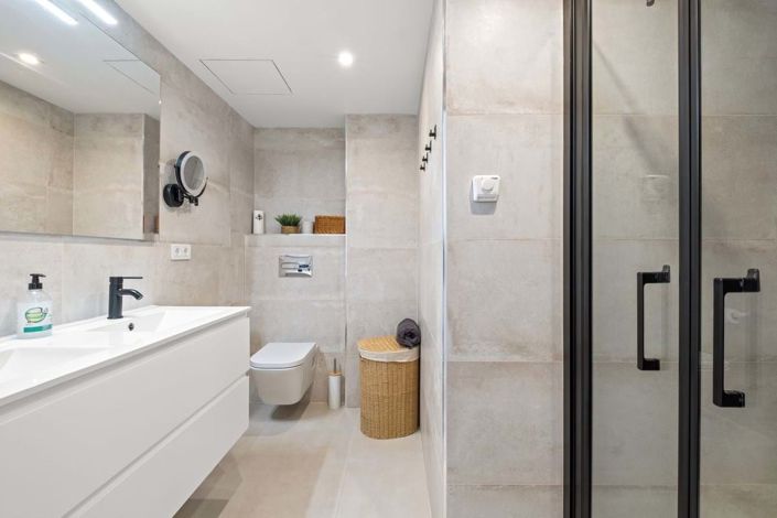 Image No.8-3 Bed Apartment for sale