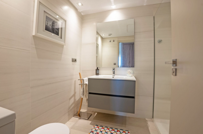 Image No.18-2 Bed Apartment for sale