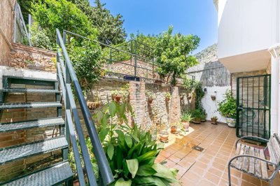 3982-678288-78d1f4f8b6655591b02d22fabb36a692d