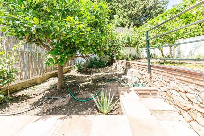 Image No.18-3 Bed Townhouse for sale