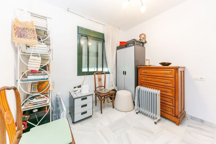 Image No.21-3 Bed Townhouse for sale