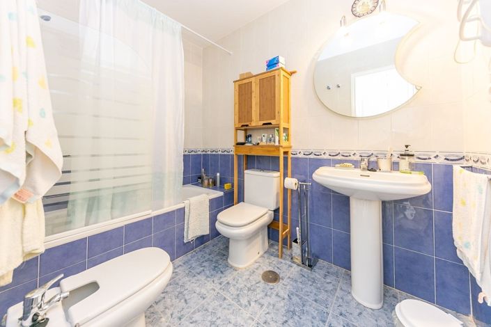 Image No.22-3 Bed Townhouse for sale