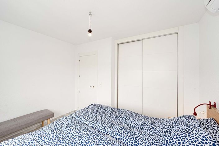 Image No.17-2 Bed Apartment for sale