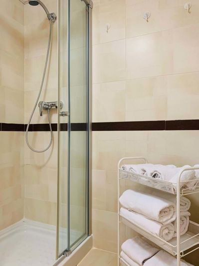 Image No.15-3 Bed Apartment for sale