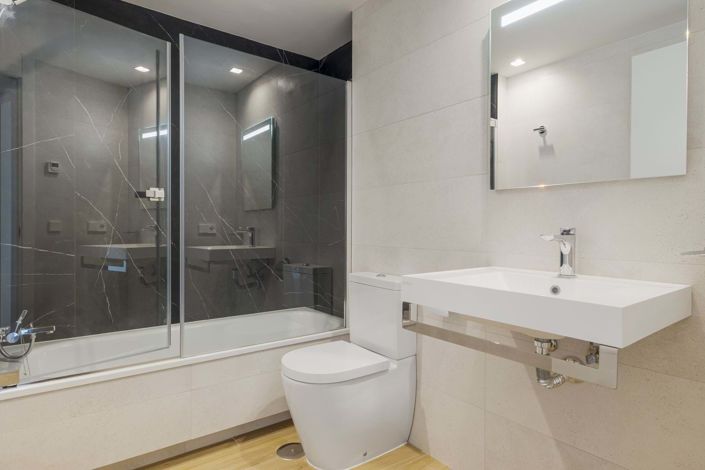 Image No.18-2 Bed Apartment for sale