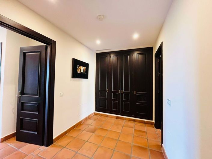 Image No.14-2 Bed Villa for sale