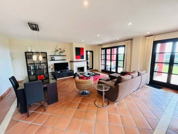 3982-672806-78d1f4f8b6655591b02d22fabb36a692d