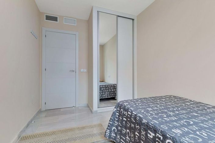 Image No.13-3 Bed Apartment for sale