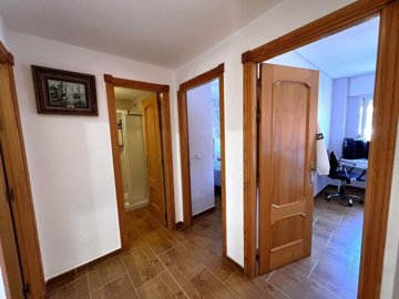 3982-652995-78d1f4f8b6655591b02d22fabb36a692d