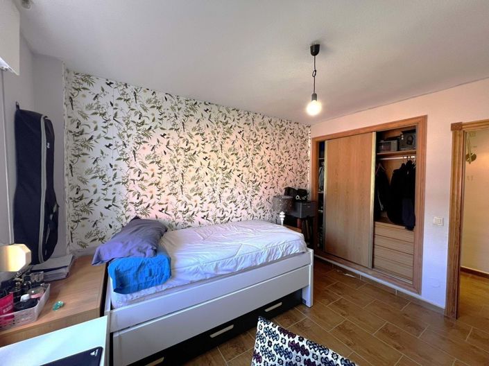 Image No.12-3 Bed Apartment for sale