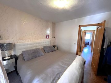 3982-652995-78d1f4f8b6655591b02d22fabb36a692d