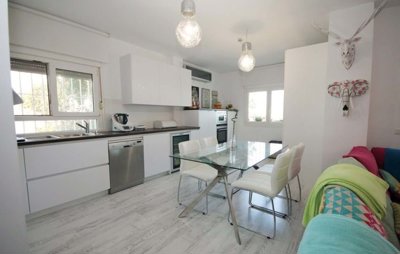 3982-677732-78d1f4f8b6655591b02d22fabb36a692d