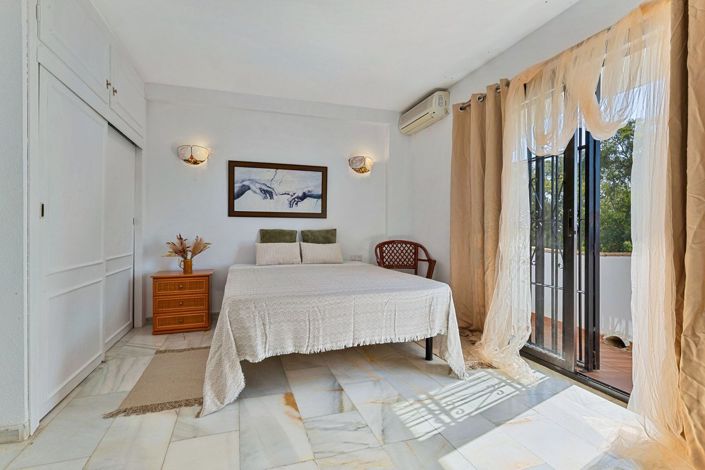 Image No.5-2 Bed Apartment for sale