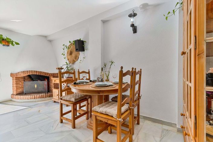 Image No.9-2 Bed Apartment for sale