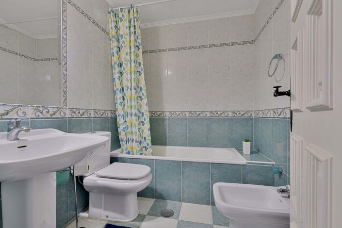 Image No.18-3 Bed Apartment for sale