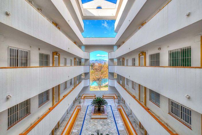 Image No.19-3 Bed Apartment for sale