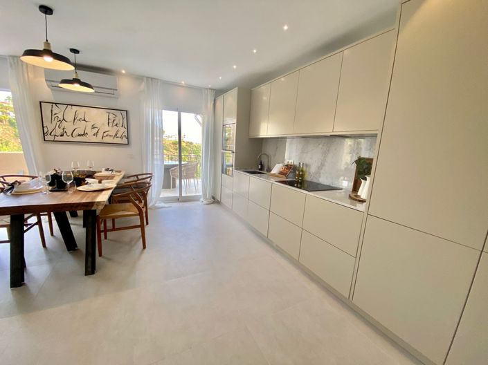 Image No.10-4 Bed Apartment for sale