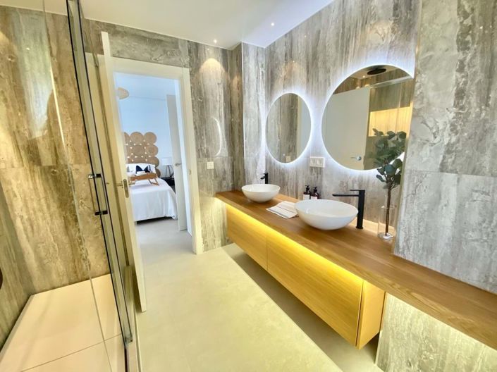 Image No.15-4 Bed Apartment for sale