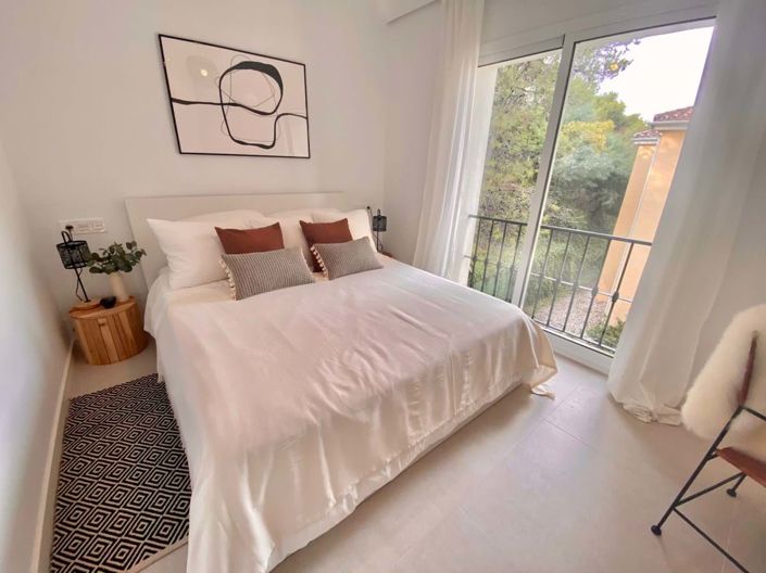 Image No.4-4 Bed Apartment for sale