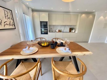 3982-706136-78d1f4f8b6655591b02d22fabb36a692d