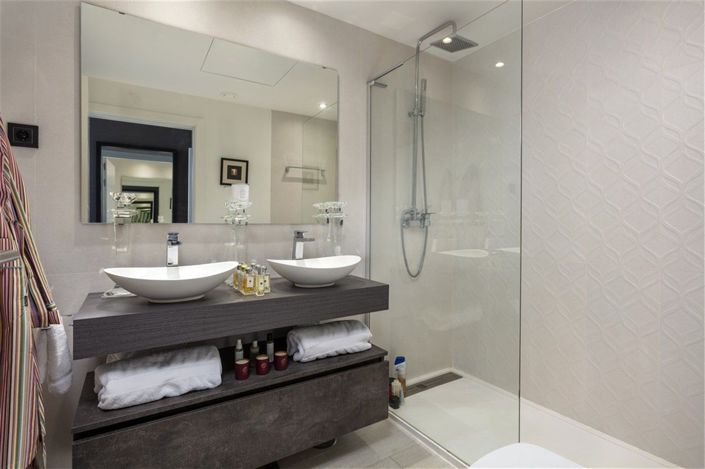 Image No.33-3 Bed Townhouse for sale