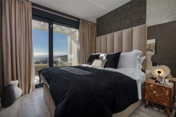 Image No.5-3 Bed Townhouse for sale