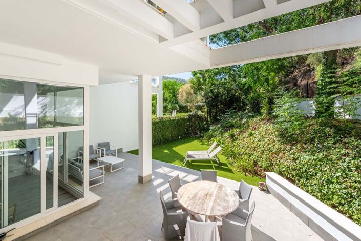 Image No.15-3 Bed Apartment for sale