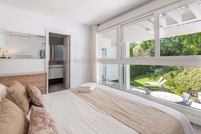 Image No.21-3 Bed Apartment for sale