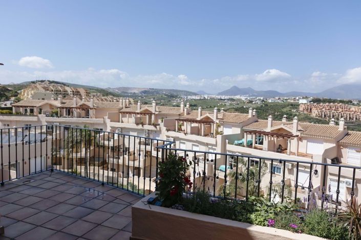 Image No.24-4 Bed Apartment for sale