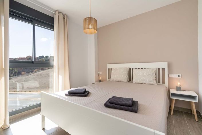 Image No.10-3 Bed Apartment for sale