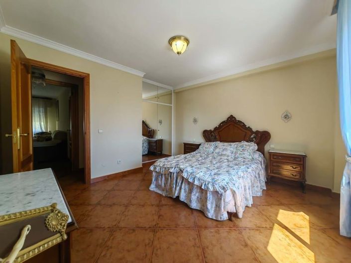 Image No.7-3 Bed Apartment for sale