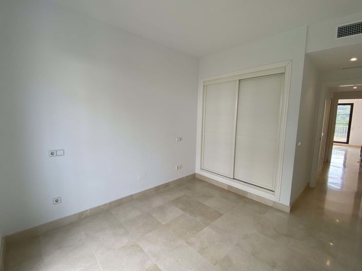 Image No.19-3 Bed Apartment for sale