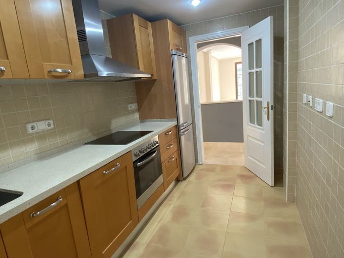 Image No.25-3 Bed Apartment for sale