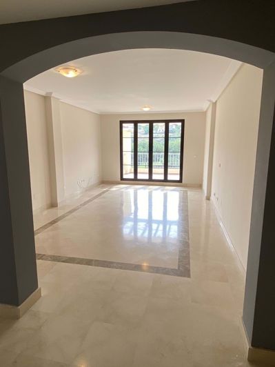 Image No.8-3 Bed Apartment for sale